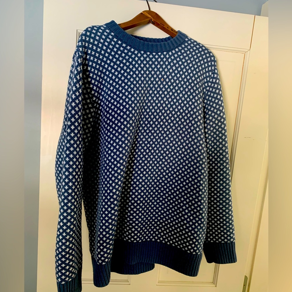 Long Wharf Supply men's large sweater